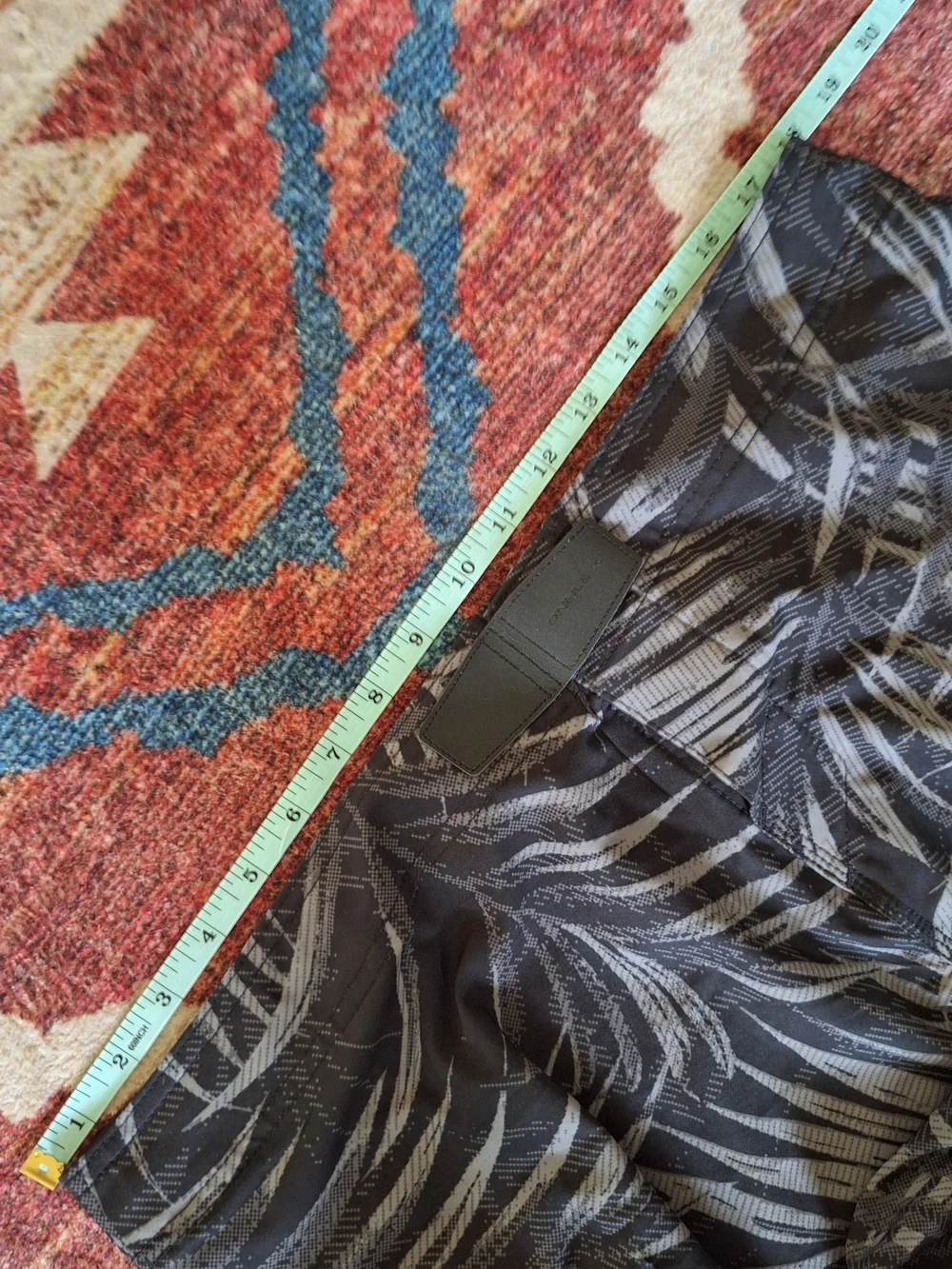 *New Without Tags* O'Neill Hyperfreak Black and Gray Palm-Print Board Shorts